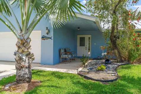106 Chapel Lane Tequesta FL 33469