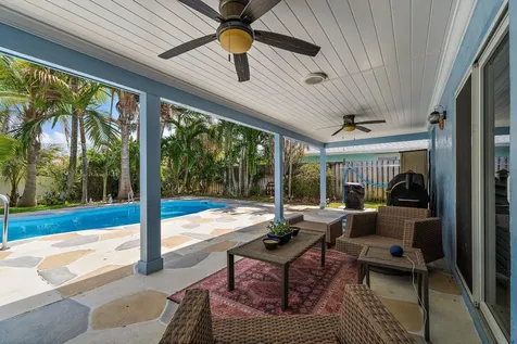 106 Chapel Lane Tequesta FL 33469