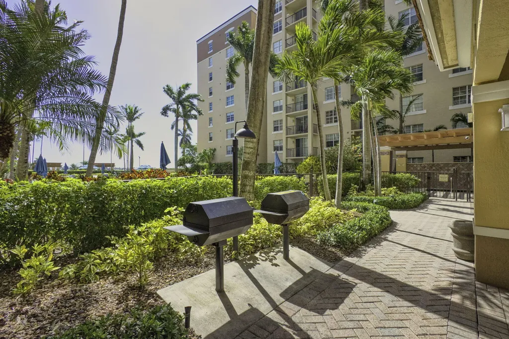 1801 N Flagler Drive West Palm Beach FL 33407
