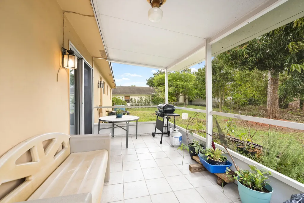 5070 Van Buren Road Delray Beach FL 33484