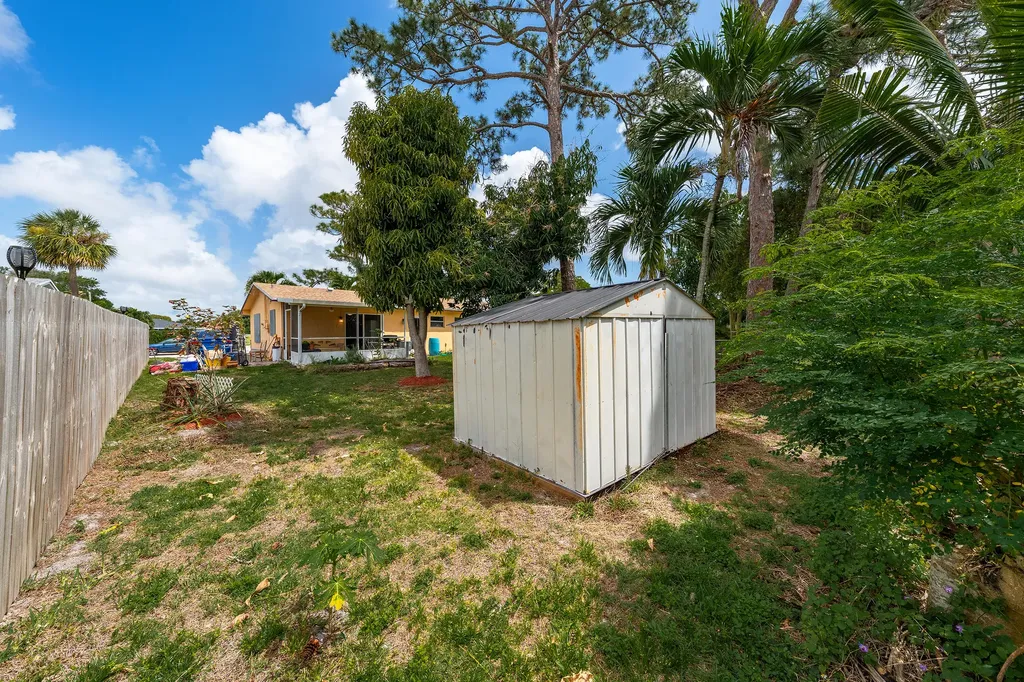 5070 Van Buren Road Delray Beach FL 33484