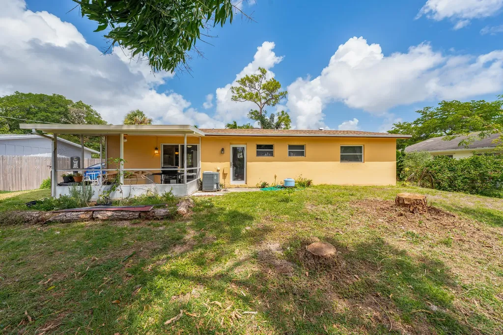 5070 Van Buren Road Delray Beach FL 33484