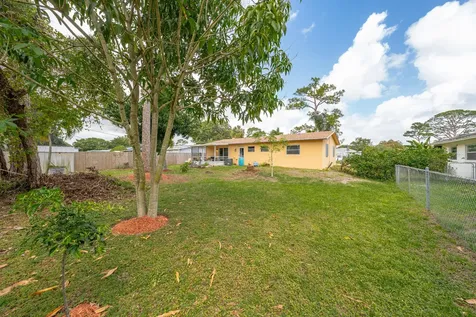 5070 Van Buren Road Delray Beach FL 33484