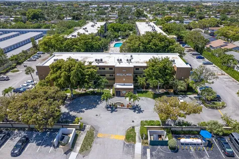 367 S Federal Highway Deerfield Beach FL 33441