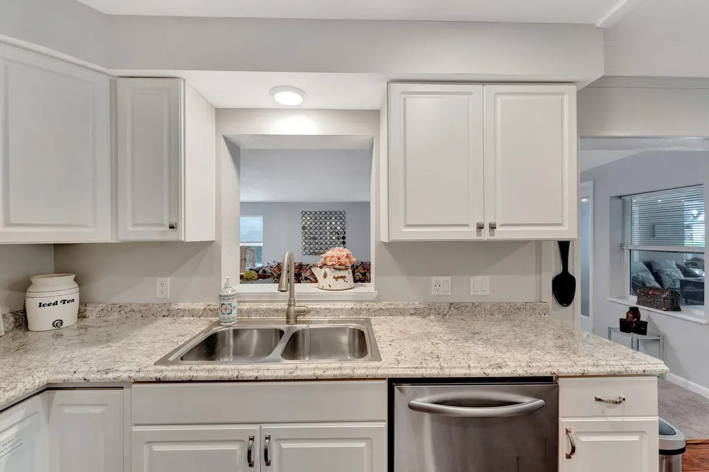 1555 Shirley Place Largo FL 33770