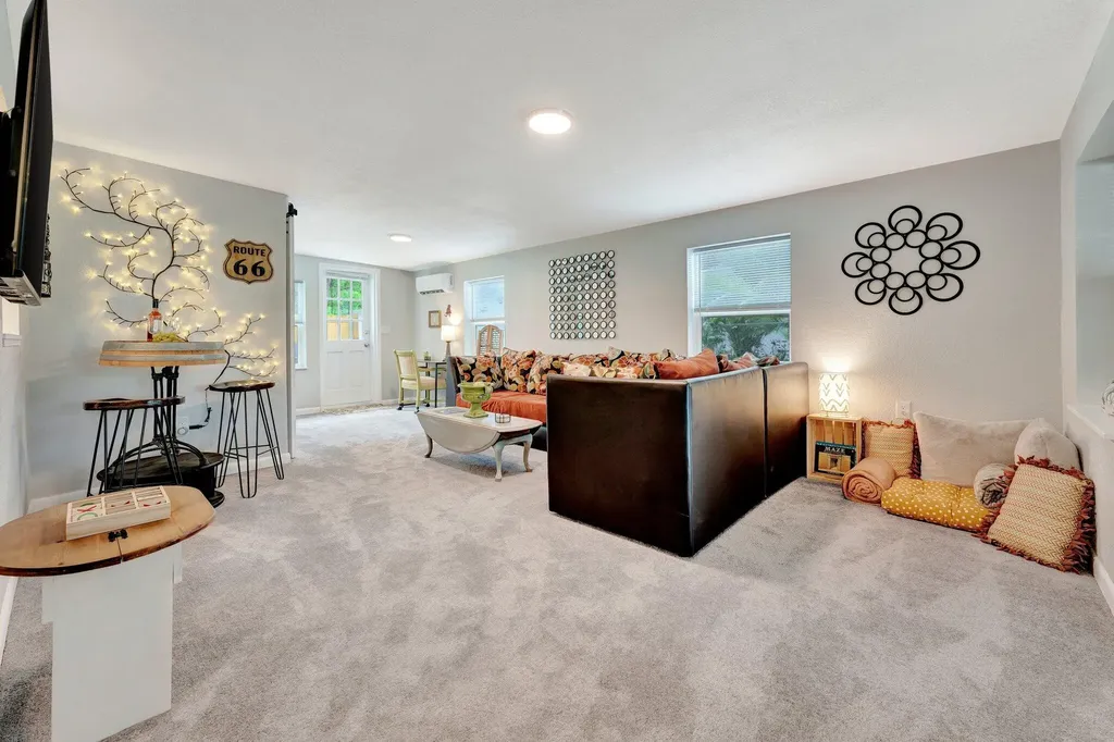 1555 Shirley Place Largo FL 33770