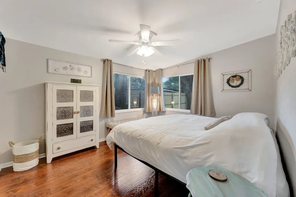 1555 Shirley Place Largo FL 33770