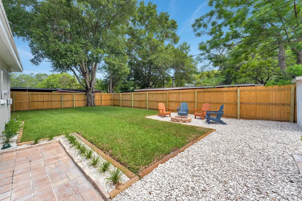 1555 Shirley Place Largo FL 33770