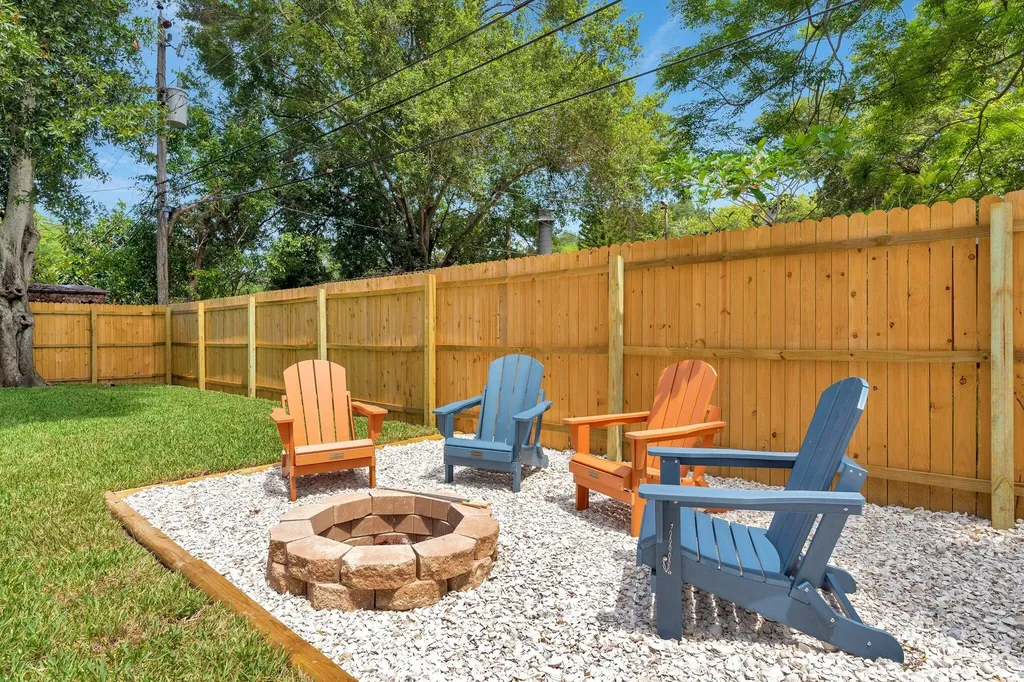 1555 Shirley Place Largo FL 33770
