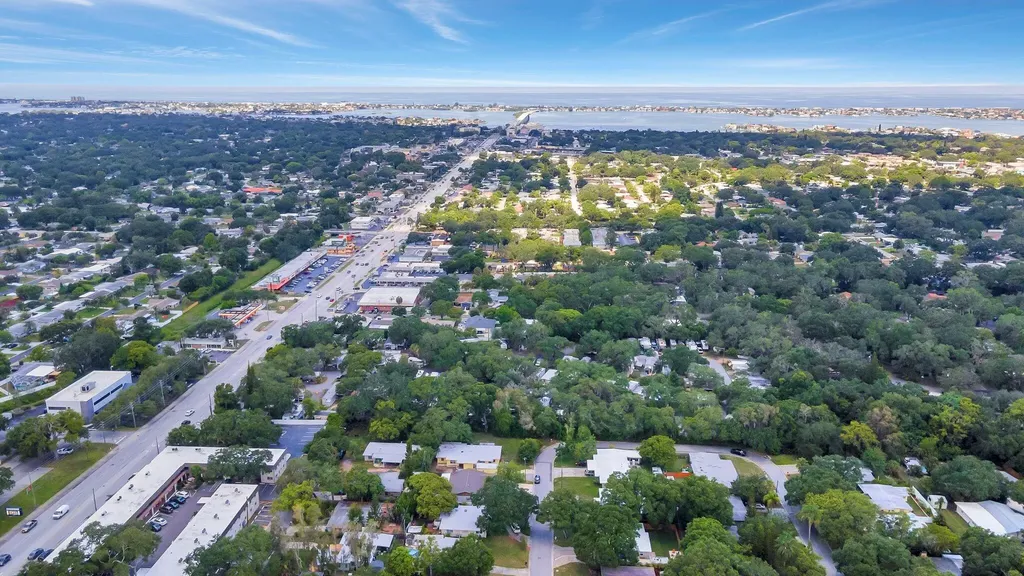 1555 Shirley Place Largo FL 33770