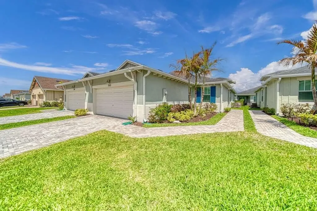 1920 SE Crosswood Way Port St Lucie FL 34984