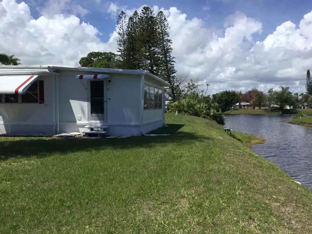 21 Oro Grande Way Port St Lucie FL 34952