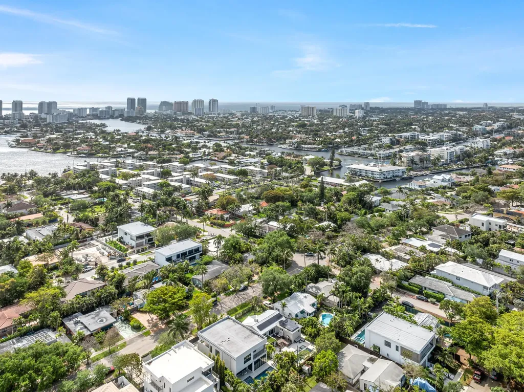 715 N Victoria Park Road Fort Lauderdale FL 33304