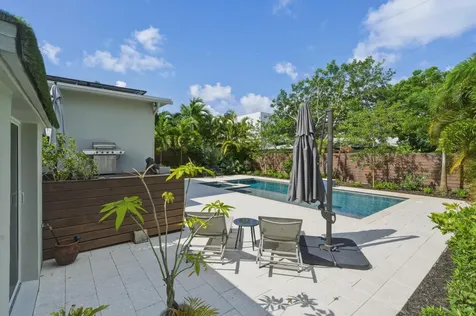 715 N Victoria Park Road Fort Lauderdale FL 33304