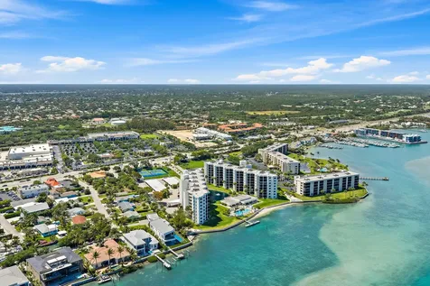19800 Sandpointe Bay Drive N Tequesta FL 33469
