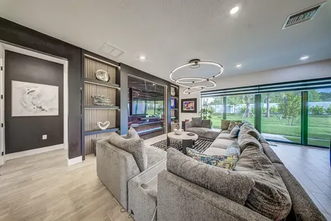9721 Chora Tunnel Way Lake Worth FL 33467