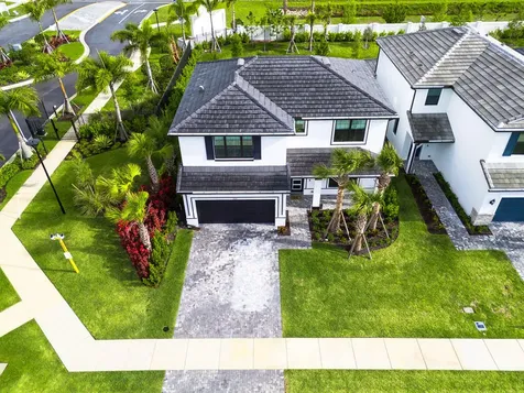 9721 Chora Tunnel Way Lake Worth FL 33467