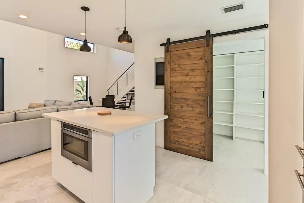 1955 NE 4th Street Deerfield Beach FL 33441