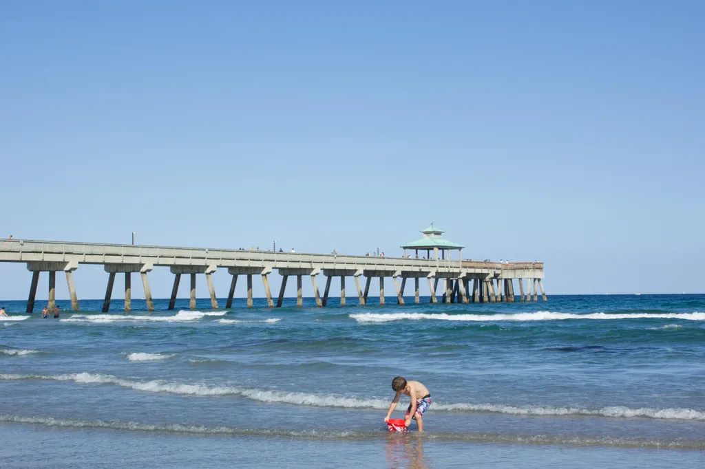 1955 NE 4th Street Deerfield Beach FL 33441