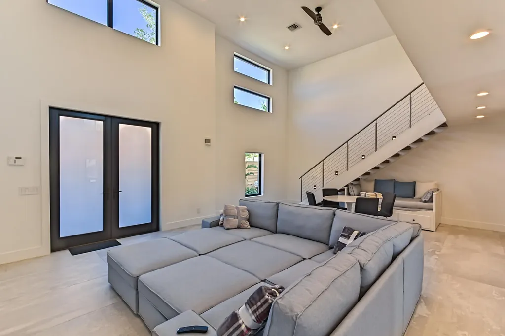 1955 NE 4th Street Deerfield Beach FL 33441