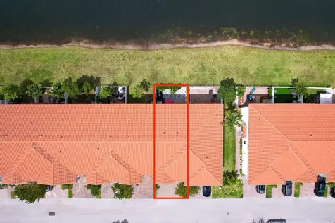 2024 Sugar Maple Drive Riviera Beach FL 33410