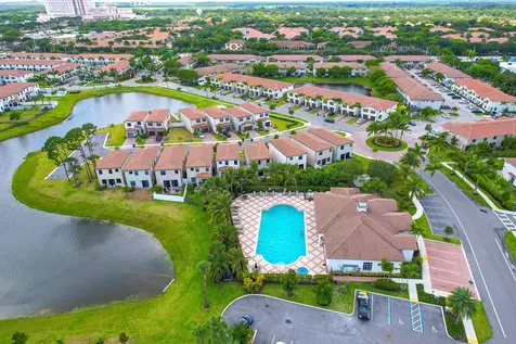 2024 Sugar Maple Drive Riviera Beach FL 33410