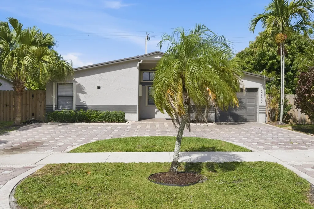 4683 NW 99th Terrace Sunrise FL 33351
