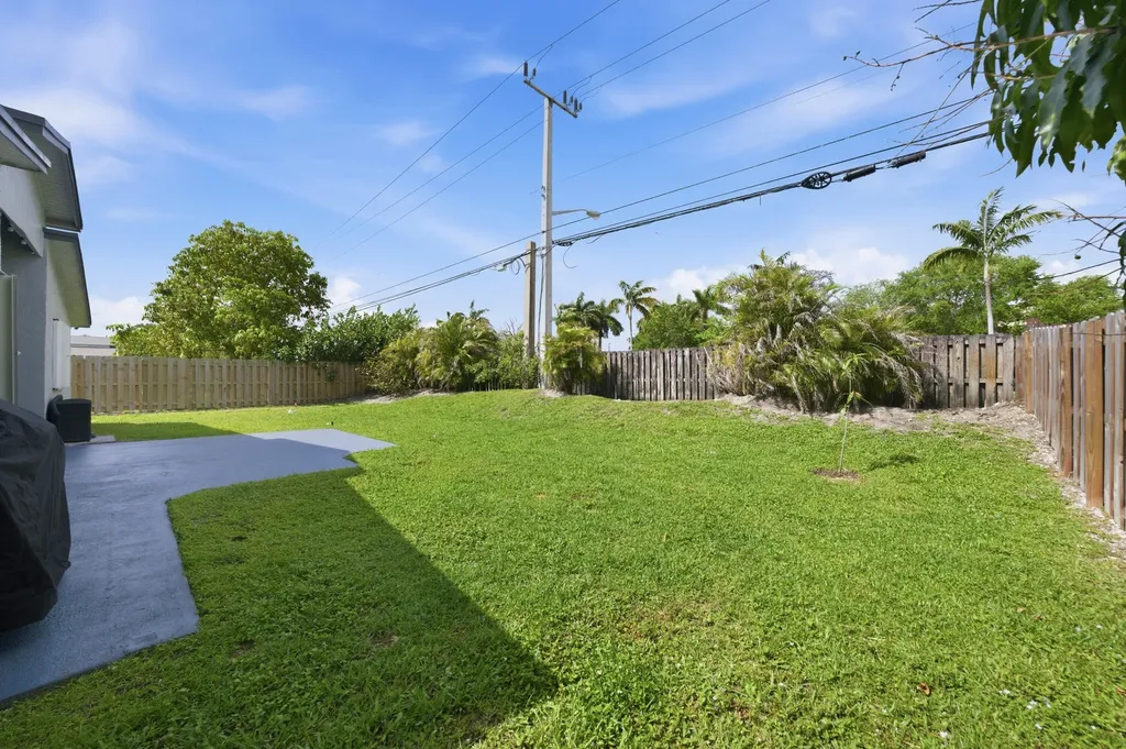 4683 NW 99th Terrace Sunrise FL 33351