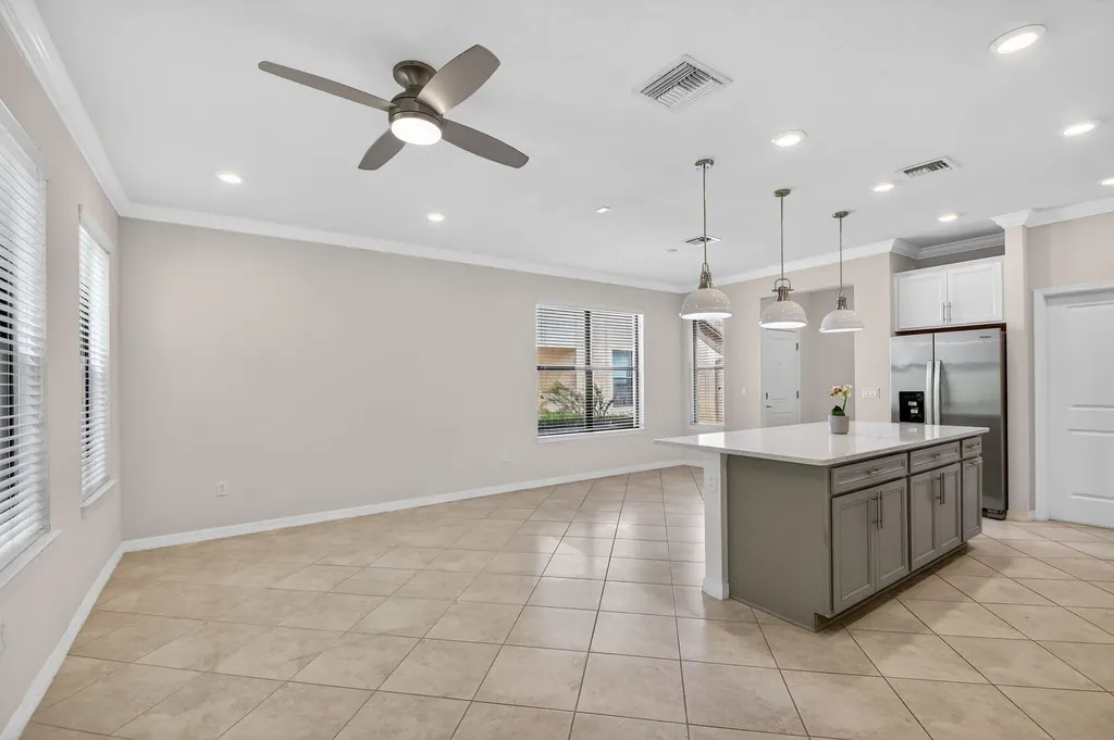 2841 Troubadour Street Palm Springs FL 33406
