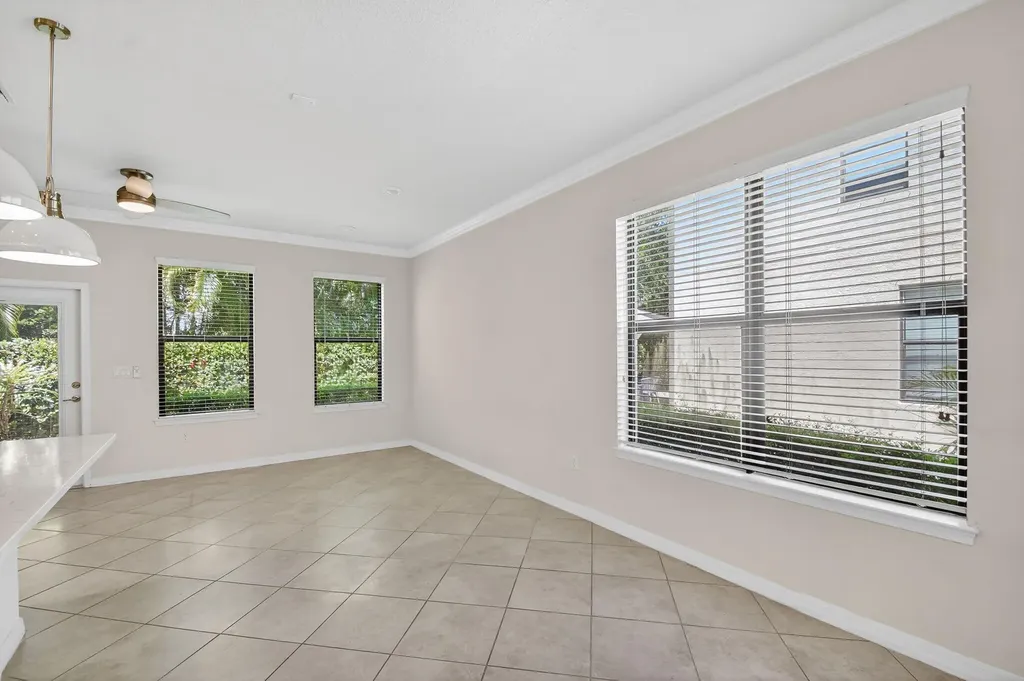 2841 Troubadour Street Palm Springs FL 33406