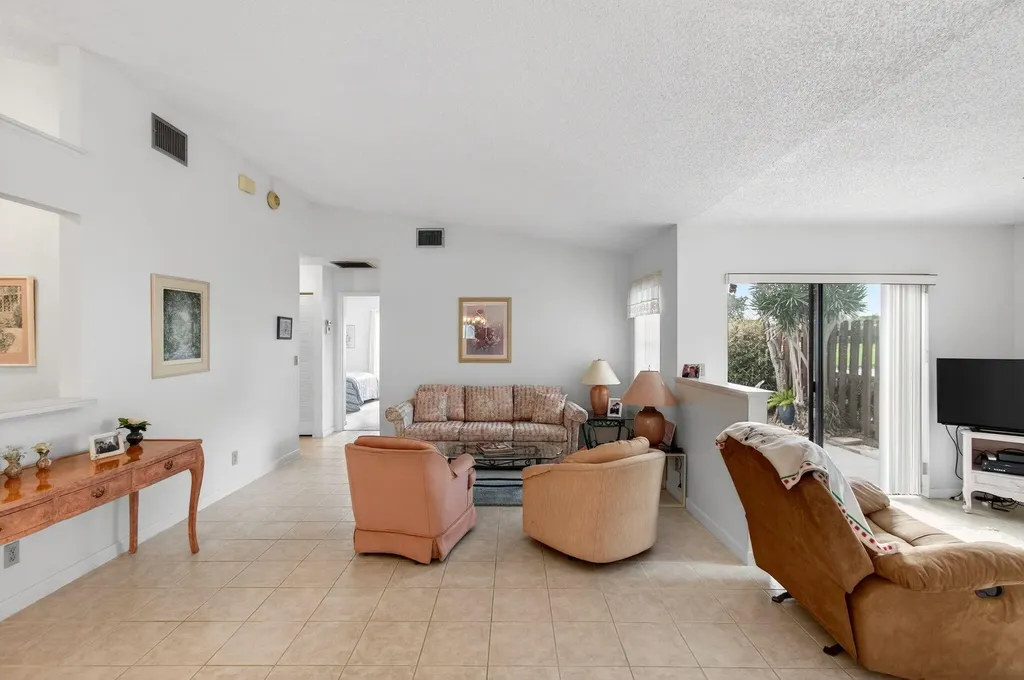 3814 Coco Loba Lane Boynton Beach FL 33436