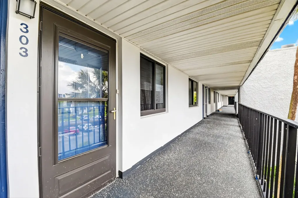 4290 Deste Court Lake Worth FL 33467