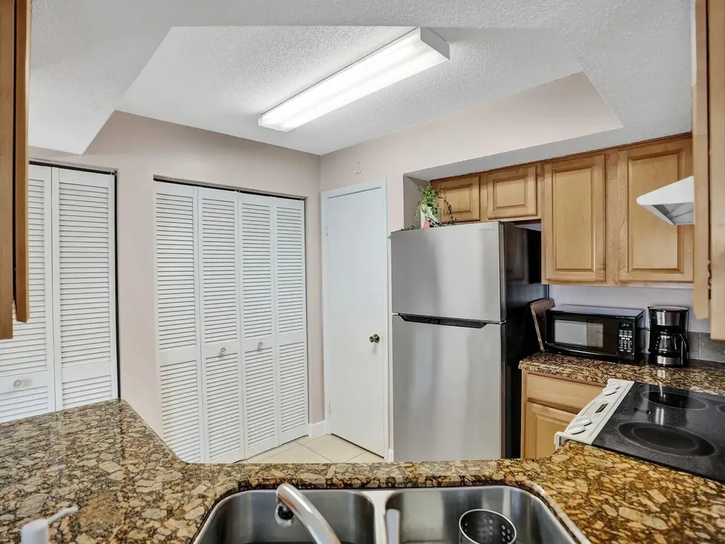 815 W Boynton Beach Boulevard Boynton Beach FL 33426