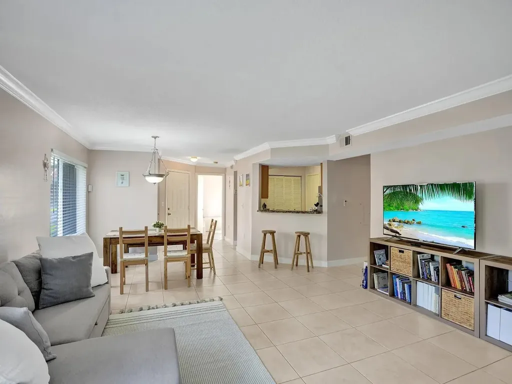 815 W Boynton Beach Boulevard Boynton Beach FL 33426