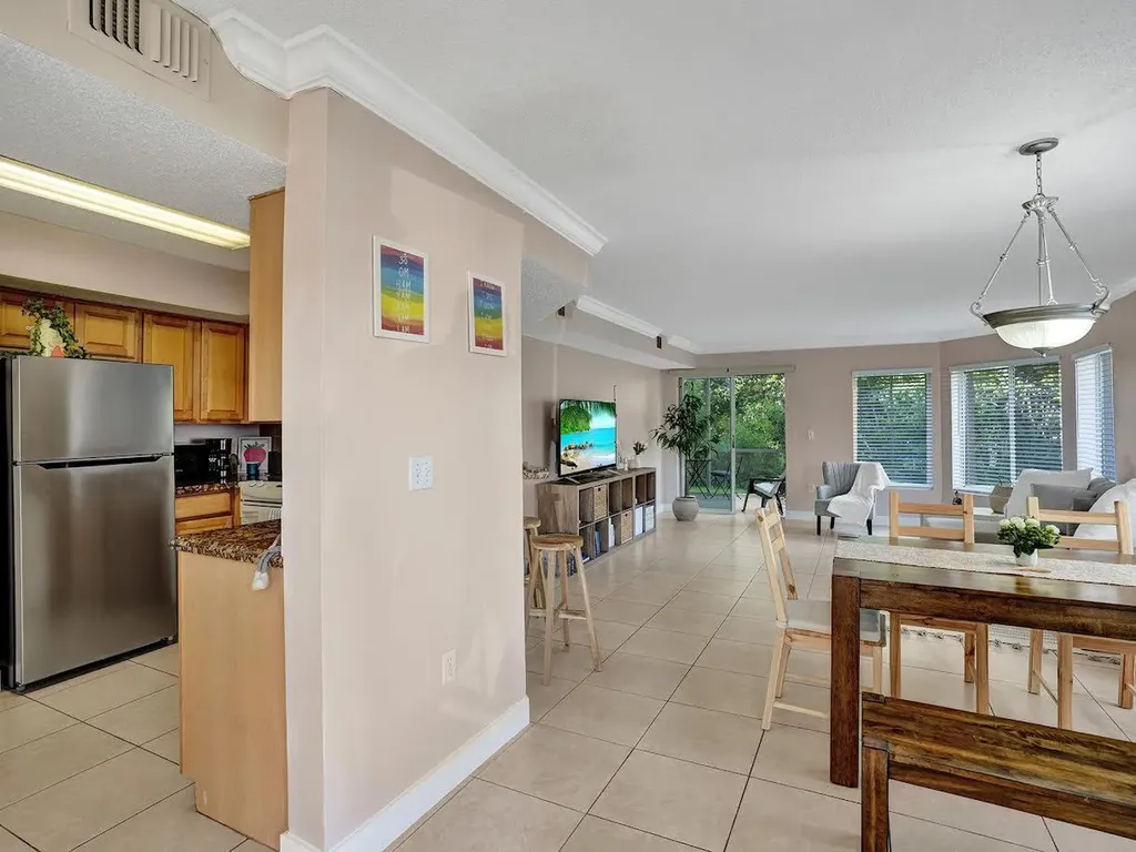 815 W Boynton Beach Boulevard Boynton Beach FL 33426