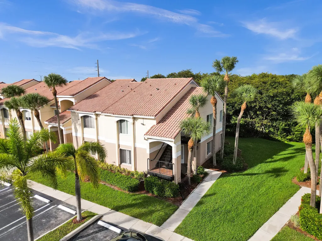 815 W Boynton Beach Boulevard Boynton Beach FL 33426