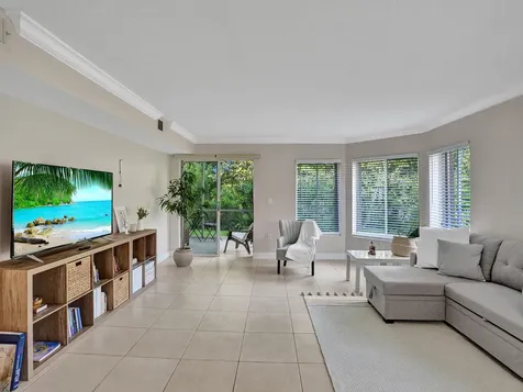 815 W Boynton Beach Boulevard Boynton Beach FL 33426