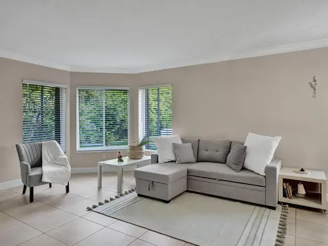 815 W Boynton Beach Boulevard Boynton Beach FL 33426