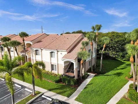 815 W Boynton Beach Boulevard Boynton Beach FL 33426