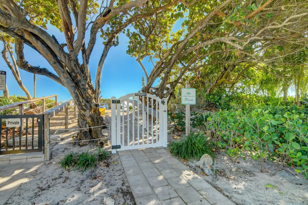 5550 N Ocean Boulevard Ocean Ridge FL 33435