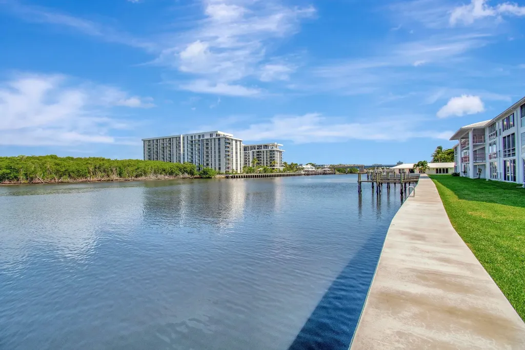 5550 N Ocean Boulevard Ocean Ridge FL 33435