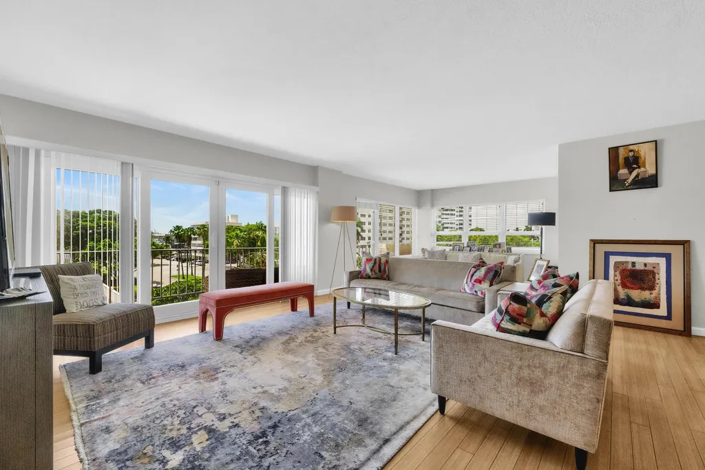 2500 E Las Olas Boulevard Fort Lauderdale FL 33301