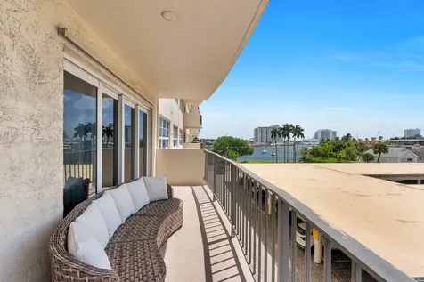 2500 E Las Olas Boulevard Fort Lauderdale FL 33301