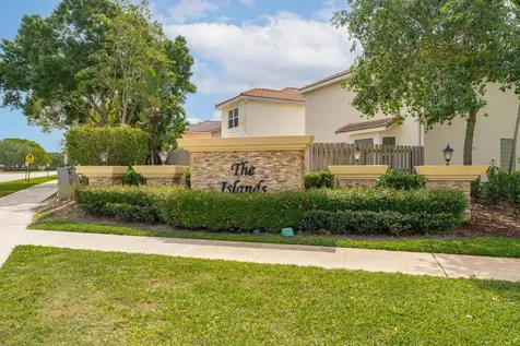 6824 Long Key Street Lake Worth FL 33467