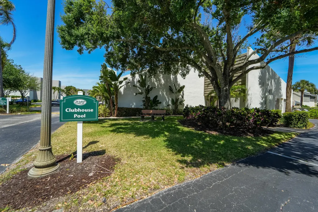 1605 S Us Highway 1 Jupiter FL 33477