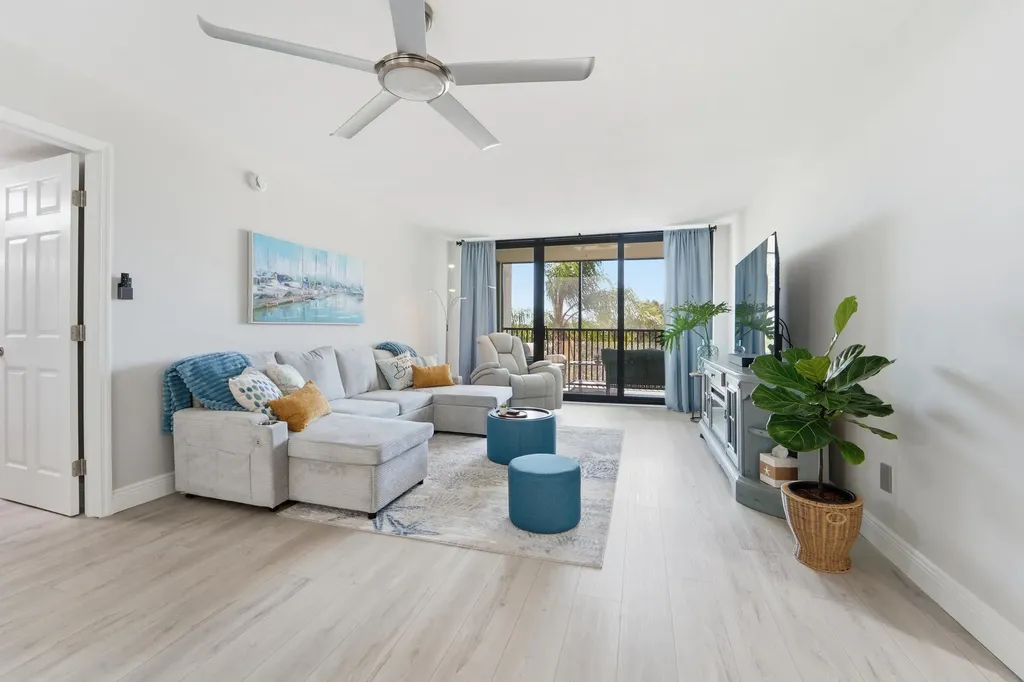 1605 S Us Highway 1 Jupiter FL 33477