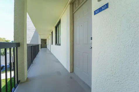 1605 S Us Highway 1 Jupiter FL 33477