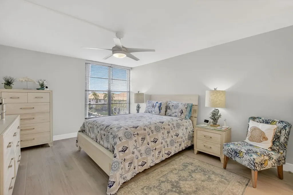 6 Royal Palm Way Boca Raton FL 33432
