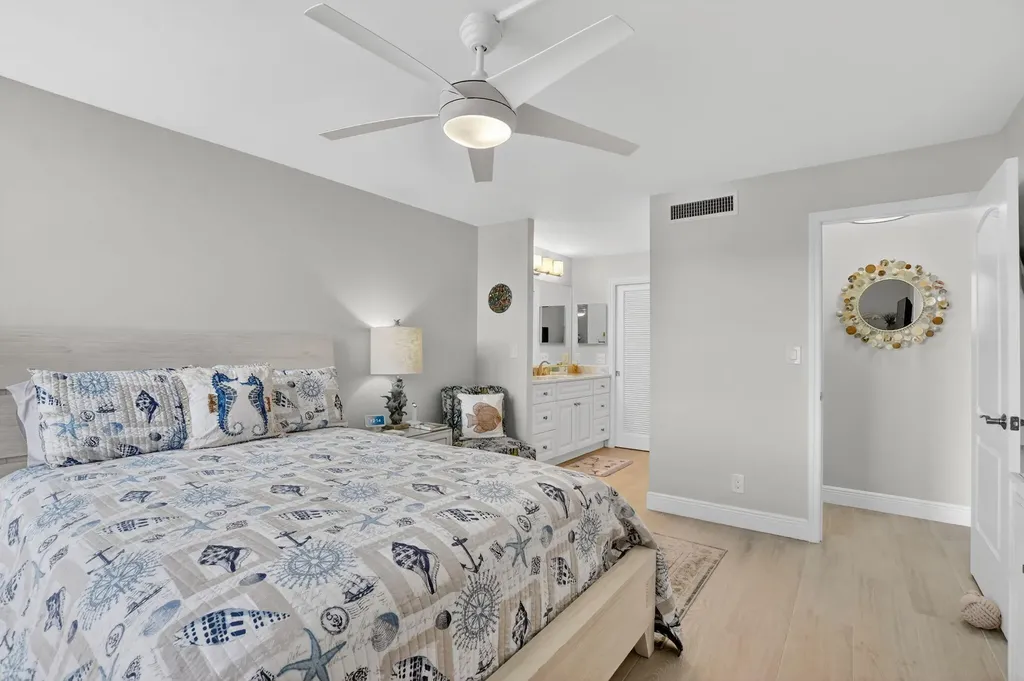 6 Royal Palm Way Boca Raton FL 33432
