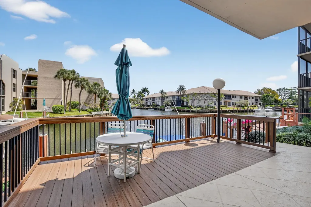 6 Royal Palm Way Boca Raton FL 33432